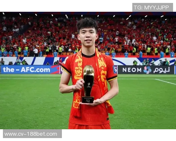 国足新星崛起U21身价前二王钰栋和向余望引发关注 国足新星崛起U21身价前二王钰栋和向余望引发关注