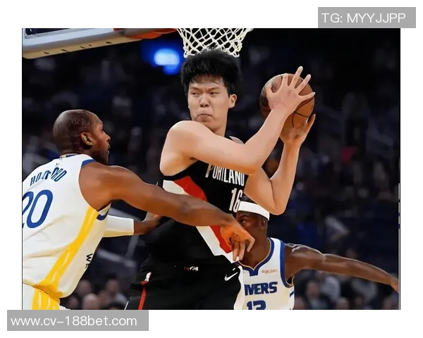 斯普利特限制杨瀚森进攻角色让其专注底角投篮发挥优势