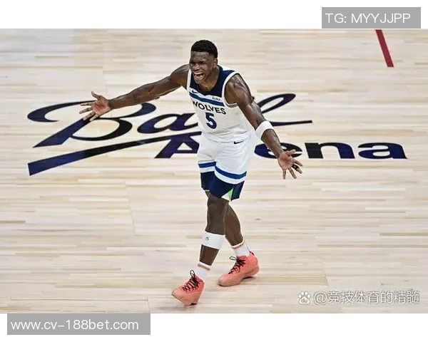 爱德华兹表现出色19投9中砍下31分8篮板5助攻三分球命中率高达50 爱德华兹表现出色19投9中砍下31分8篮板5助攻三分球命中率高达50